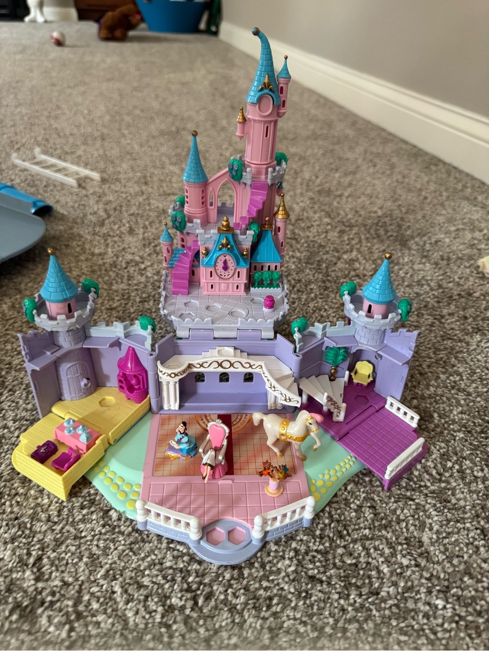 Bluebird 1995 Disney Polly Pocket Cinderella Enchanted Castle Vintage with Acces